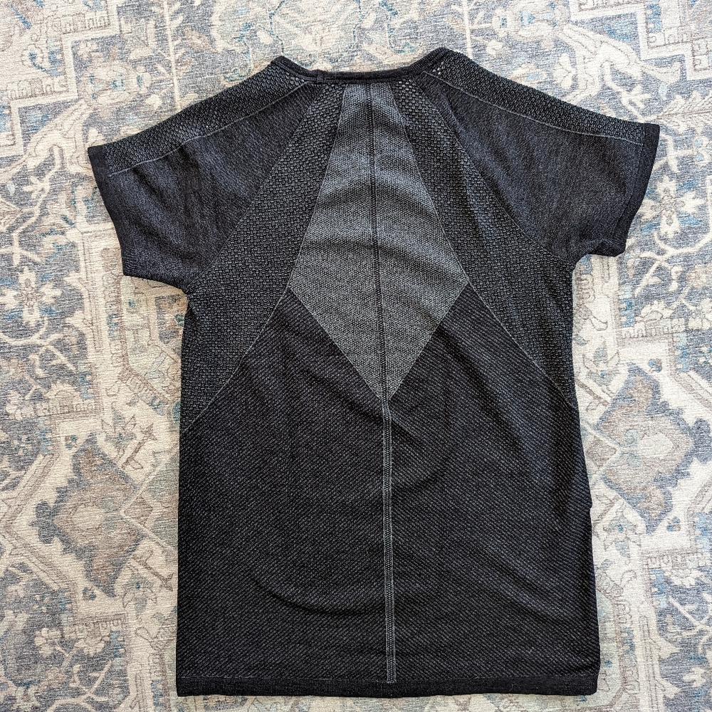 Athleta workout top